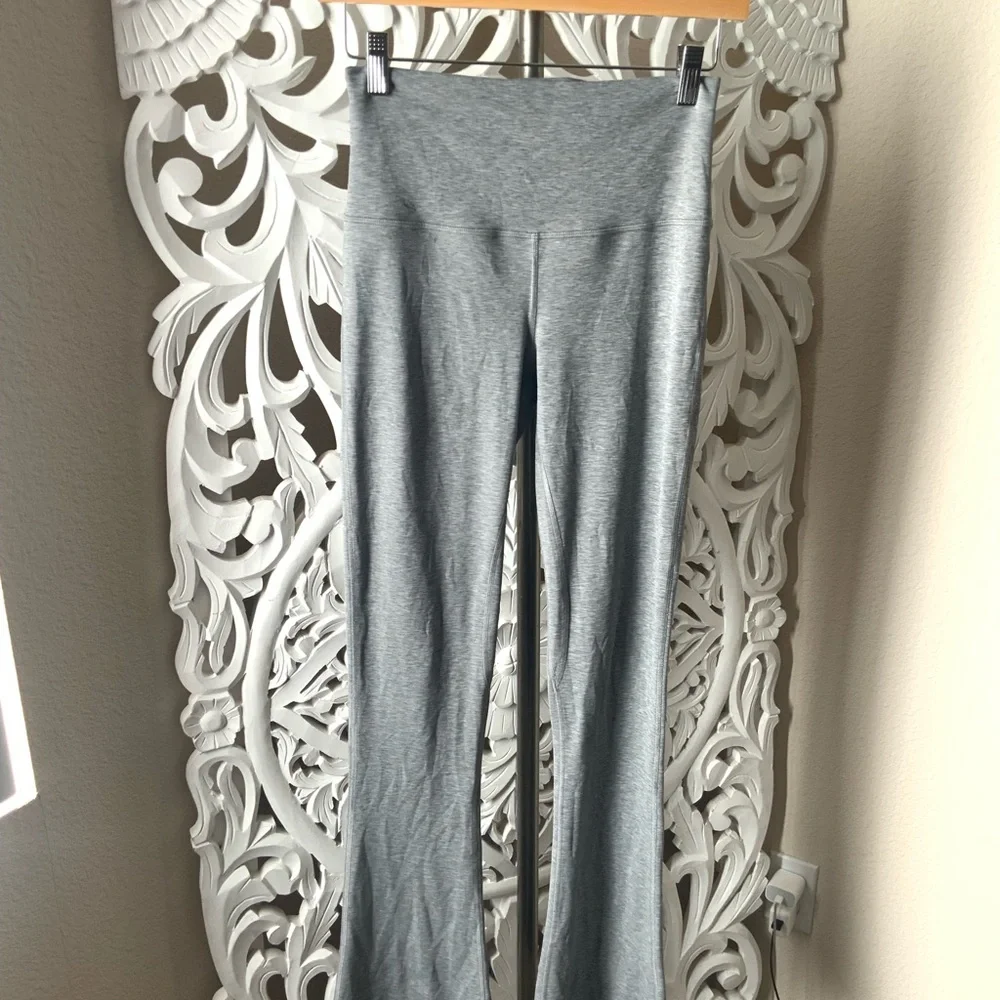 Lululemon mini flare heather core gray size 6 - Picture 4 of 8